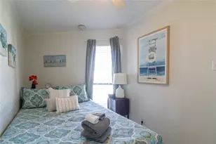 6102 Seawall Blvd, Galveston, TX 77551 - Photo 15