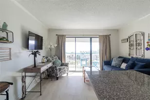 6102 Seawall Blvd, Galveston, TX 77551 - Photo 3