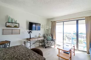 6102 Seawall Blvd, Galveston, TX 77551 - Photo 9