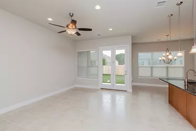 4747 Collins Street, Round Rock, TX 78681 - Photo 5