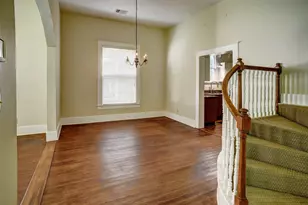 602 Mills St, Smithville, TX 78957 - Photo 7