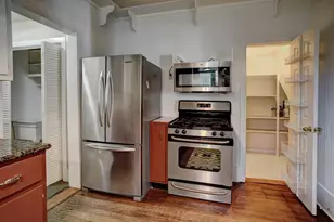 602 Mills St, Smithville, TX 78957 - Photo 13