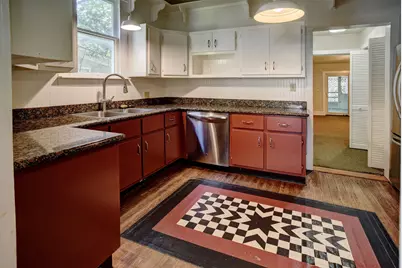 602 Mills Street, Smithville, TX 78957 - Photo 11