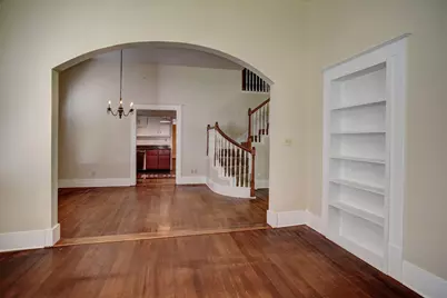 602 Mills Street, Smithville, TX 78957 - Photo 9