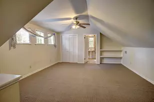 602 Mills St, Smithville, TX 78957 - Photo 21