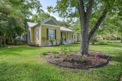 602 Mills Street, Smithville, TX 78957 - Photo 29