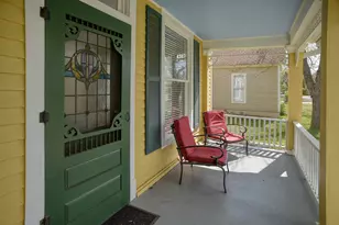 602 Mills St, Smithville, TX 78957 - Photo 3