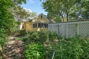 602 Mills St, Smithville, TX 78957 - Photo 29