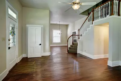 602 Mills Street, Smithville, TX 78957 - Photo 5
