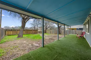901 Valdez St, Austin, TX 78741 - Photo 3
