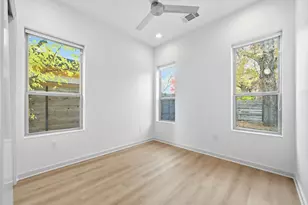 2811 Garwood St, Austin, TX 78702 - Photo 13