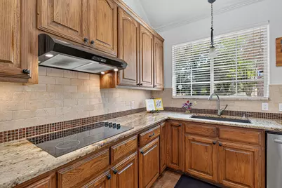 10505 Grand Oak Circle, Austin, TX 78750 - Photo 11