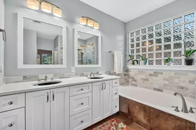 10505 Grand Oak Circle, Austin, TX 78750 - Photo 19
