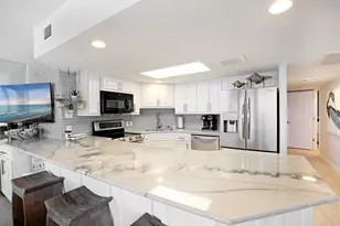 6745 Seacomber Dr, Port Aransas, TX 78373 - Photo 11