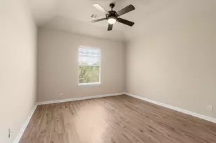 281 Kensington Ln, Austin, TX 78737 - Photo 31