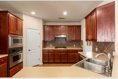 281 Kensington Lane, Austin, TX 78737 - Photo 7