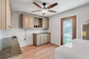 713 Jim Bowie Dr, Spicewood, TX 78669 - Photo 17