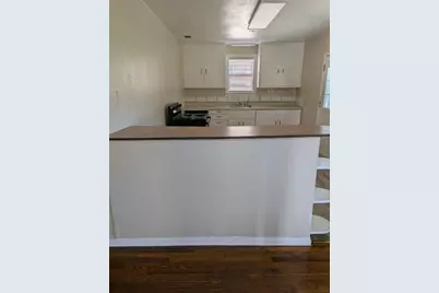 724 W 8th Street, Taylor, TX 76574 - Photo 3