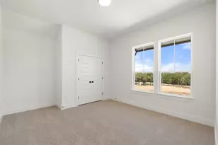 325 San Saba Dr, Buda, TX 78610 - Photo 23