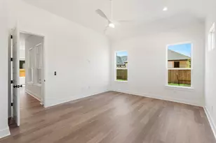 325 San Saba Dr, Buda, TX 78610 - Photo 7