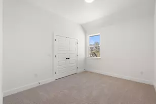 325 San Saba Dr, Buda, TX 78610 - Photo 33