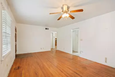 205 W Walker Avenue, Temple, TX 76501 - Photo 5
