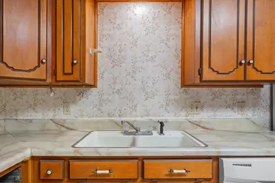 205 W Walker Avenue, Temple, TX 76501 - Photo 11
