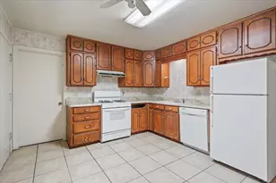 205 W Walker Ave, Temple, TX 76501 - Photo 7