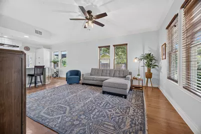 1104 E Liberty Avenue, Round Rock, TX 78664 - Photo 7