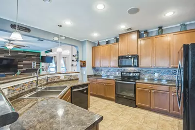 6401 Quinton Drive, Austin, TX 78747 - Photo 9