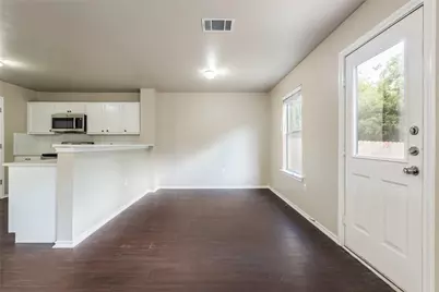 8712 Dittmar Oaks Drive, Austin, TX 78748 - Photo 7