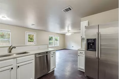 8712 Dittmar Oaks Drive, Austin, TX 78748 - Photo 5