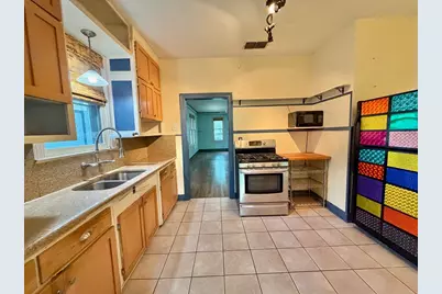605 Texas Avenue, Austin, TX 78705 - Photo 7