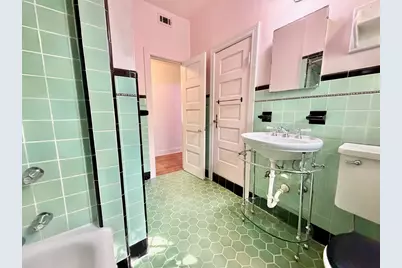 605 Texas Avenue, Austin, TX 78705 - Photo 9