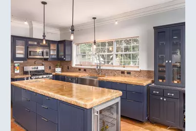 1900 Red Rock Drive, Round Rock, TX 78665 - Photo 9