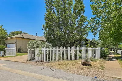 284 Wetzel, Kyle, TX 78640 - Photo 33