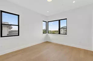 10105 Milky Way Dr, Austin, TX 78730 - Photo 37