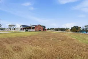 2770 Trey Ln, Brenham, TX 77833 - Photo 17