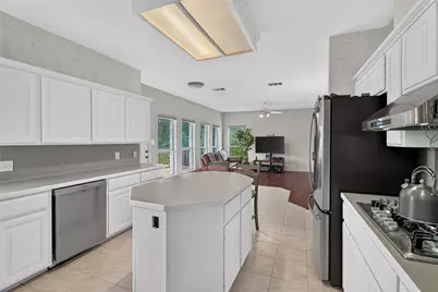 10903 Galleria Cove, Austin, TX 78759 - Photo 11