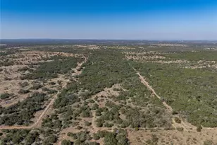 1033 Flying X Rd, Spicewood, TX 78669 - Photo 35
