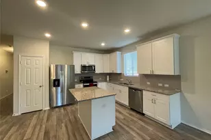 1801 Th Johnson, Taylor, TX 76574 - Photo 3