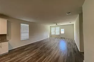 1801 Th Johnson, Taylor, TX 76574 - Photo 5