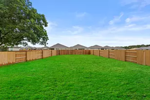 252 Rivers Edge Dr, Georgetown, TX 78628 - Photo 37