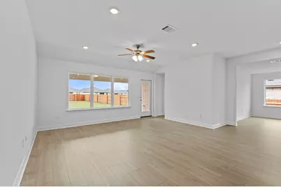 252 Rivers Edge Drive, Georgetown, TX 78628 - Photo 5