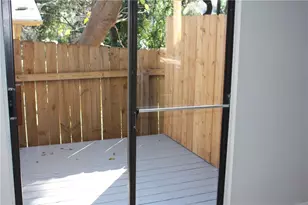 513 S Park Dr, Austin, TX 78704 - Photo 17