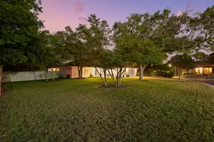 6104 Carry Back Ln, Austin, TX 78746 - Photo 5