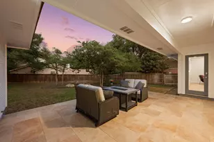 6104 Carry Back Ln, Austin, TX 78746 - Photo 31