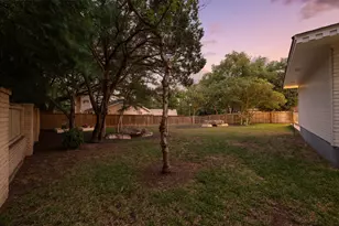 6104 Carry Back Ln, Austin, TX 78746 - Photo 35