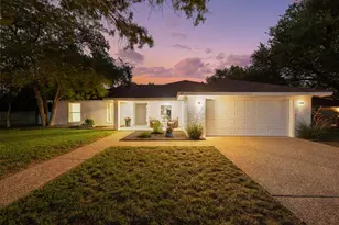 6104 Carry Back Ln, Austin, TX 78746 - Photo 3