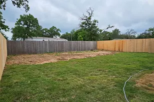 173 Chickasaw, Smithville, TX 78957 - Photo 25